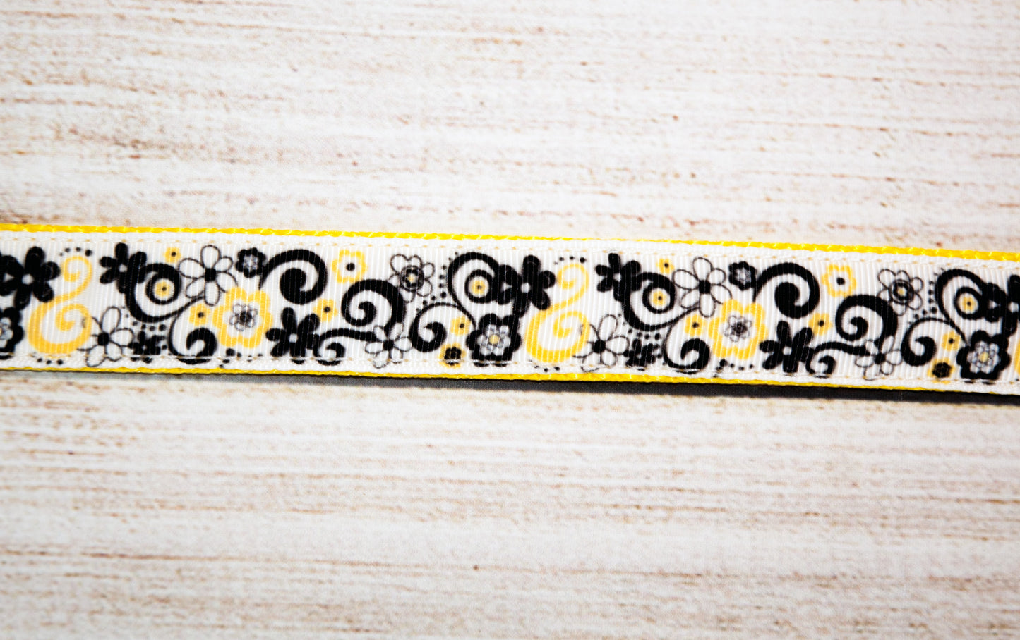 Yellow and black floral dog collar and/or leash. 1 inch wide