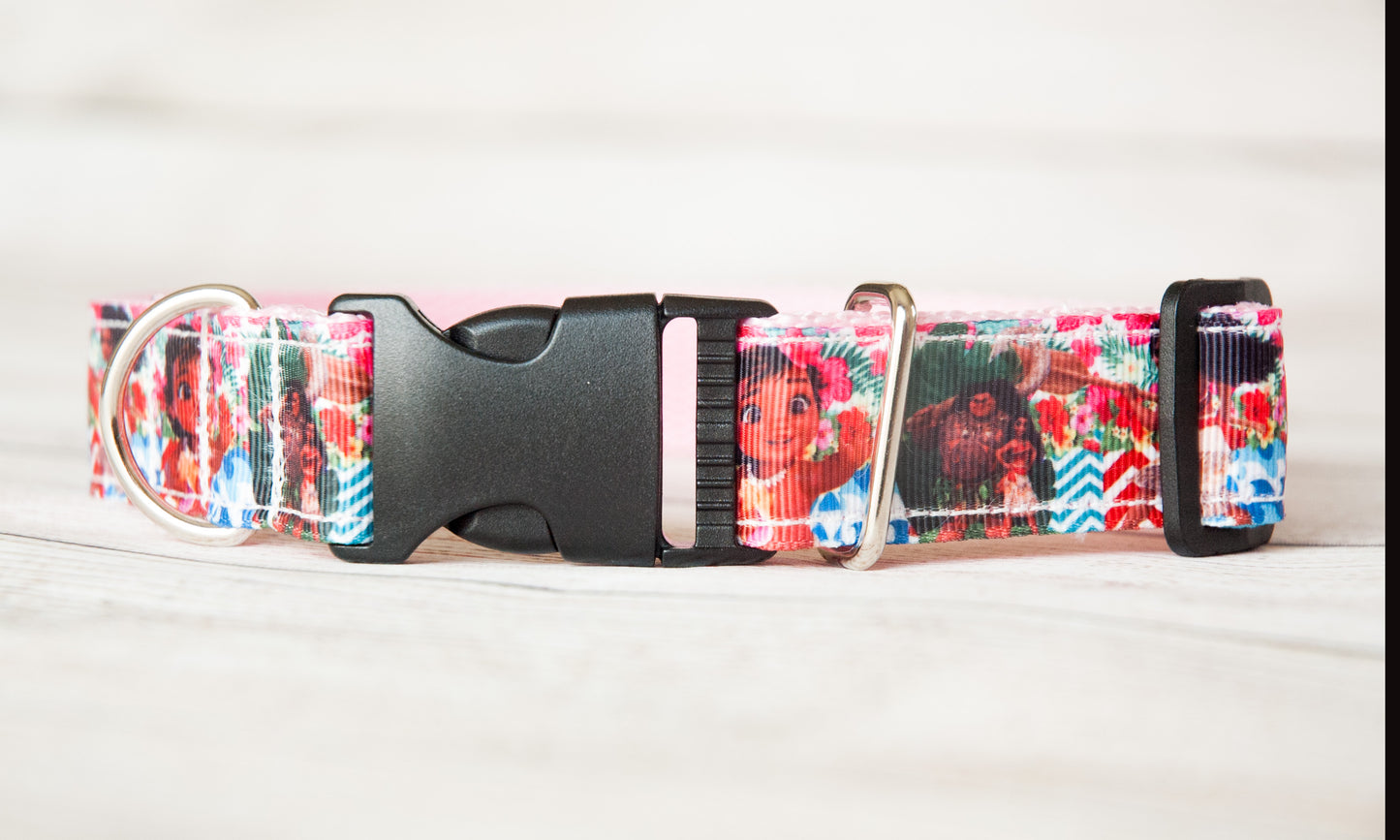 Moana Toddler and adult with Maui dog collar and/or leash. Strong pink coloring. 1 inch wide.