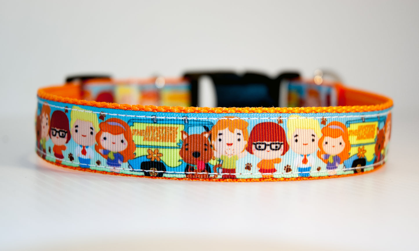 Mystery Gang dog collar. 1 inch wide