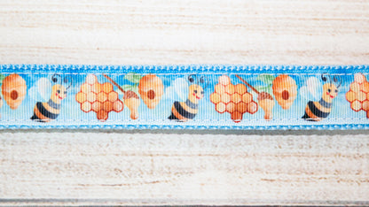 Bees, Hives, and Honeycomb dog collar and/or leash. 1 inch wide