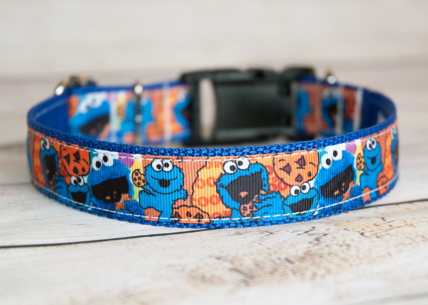 Cookie eating Monster dog collar. 1" wide