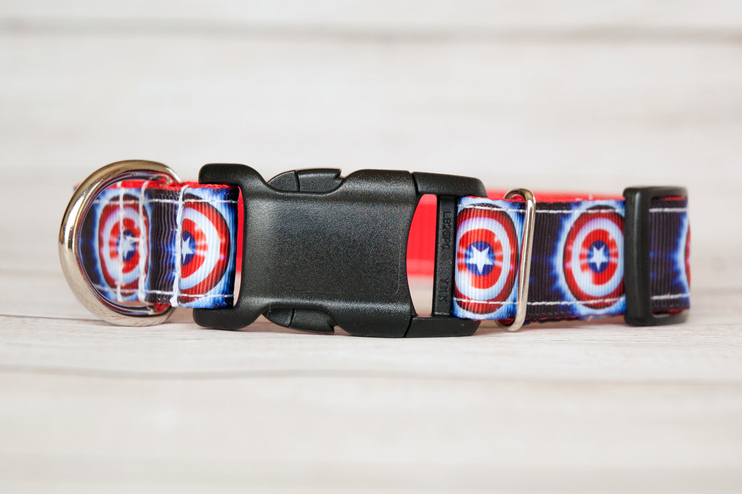 America Shield dog collar, Patriotic hero dog collar and/or leash. 1 inch wide