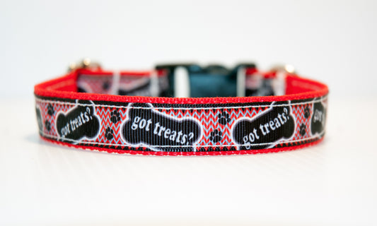 "Got Treats?" dog collar and/ or leash. 3/4" wide