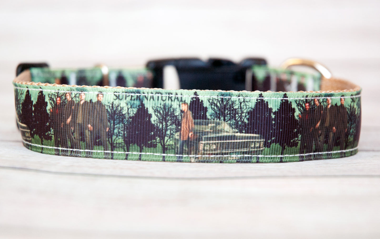 Supernatural green and black dog collar. 1 inch wide